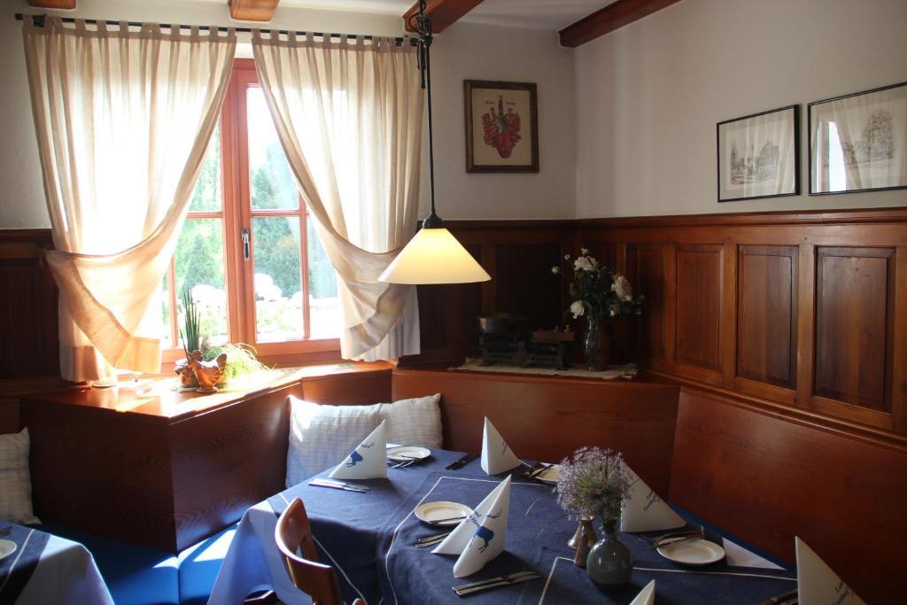 Gasthof Landhotel Hirsch Ostrach Exterior photo